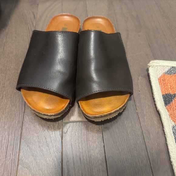 Bionatura Size 35 Platform Slide - Picture 1 of 4